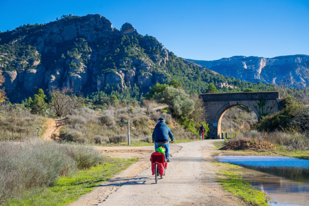 Ciclisme familiar a la Via Verda de Tarragona